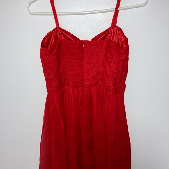 Mini red dress - Picture 2 of 2